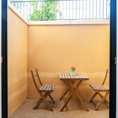 Διαμέρισμα Quiet Oasis With A Private Patio